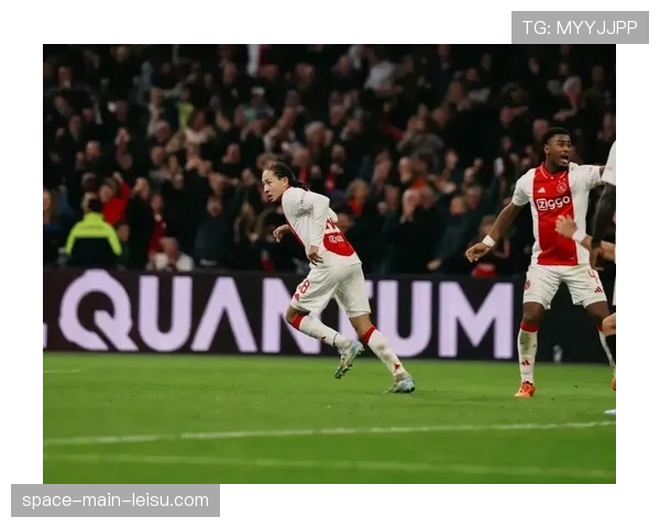 荷甲：埃因霍温10连胜领跑，领先阿贾克斯12分